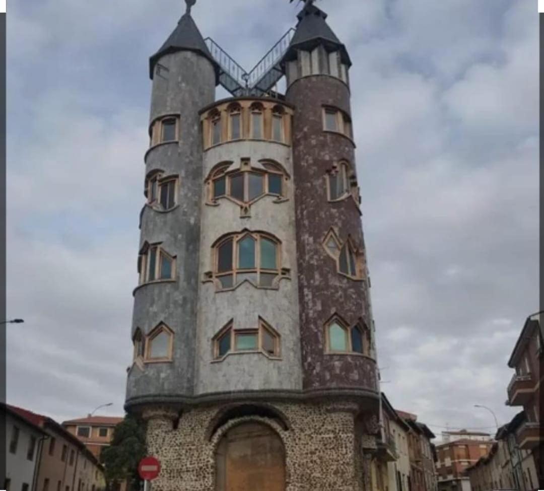 Una Ciudad Por Descubrir Valencia de Don Juan Exteriör bild